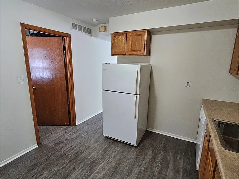111 Sprague Rd — Photo 5