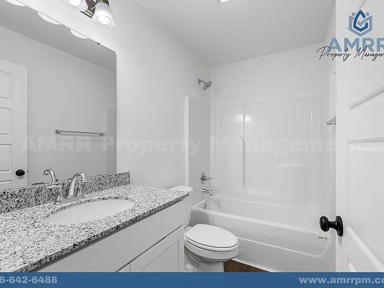 125 SW Vicki St — Photo 15