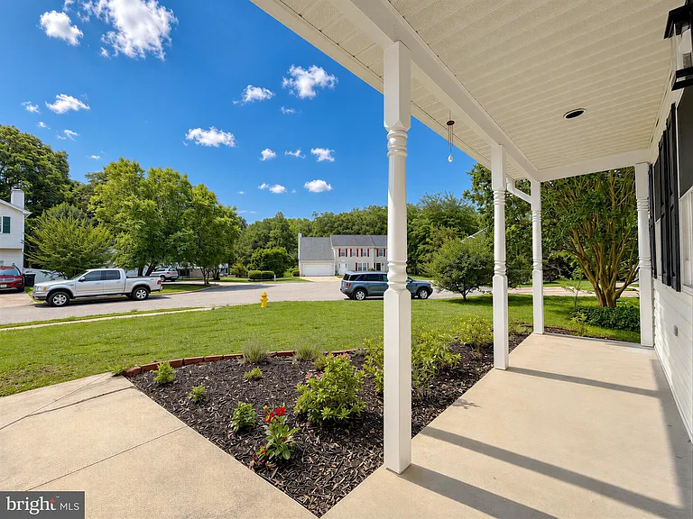 20797 Red Rose Ct — Photo 3