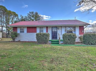 108 Fairridge Rd, Johnson City, TN 37604