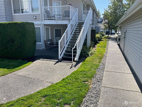 5th image of 11130 SE 208th Street #M104