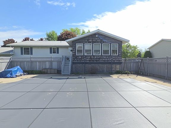 5th image of 307 Paddock St