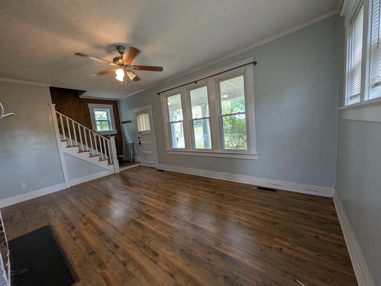 2 bed, 1240 sqft, $1,500 — Photo 2