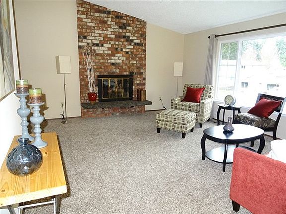 3rd image of 9923 62nd Avenue Ct E