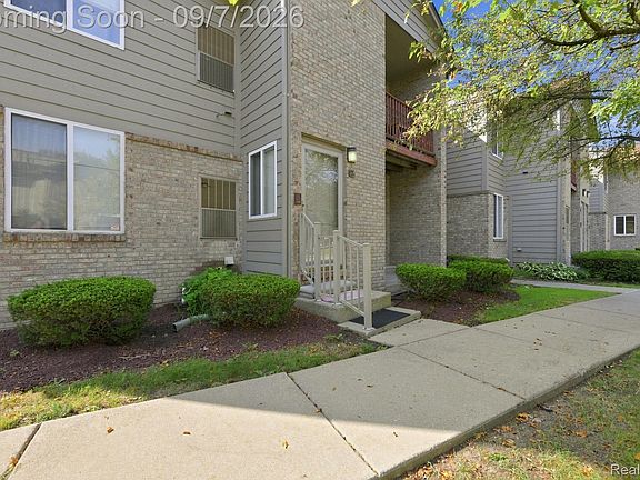 3rd image of 34780 W Eight Mile Rd APT 7