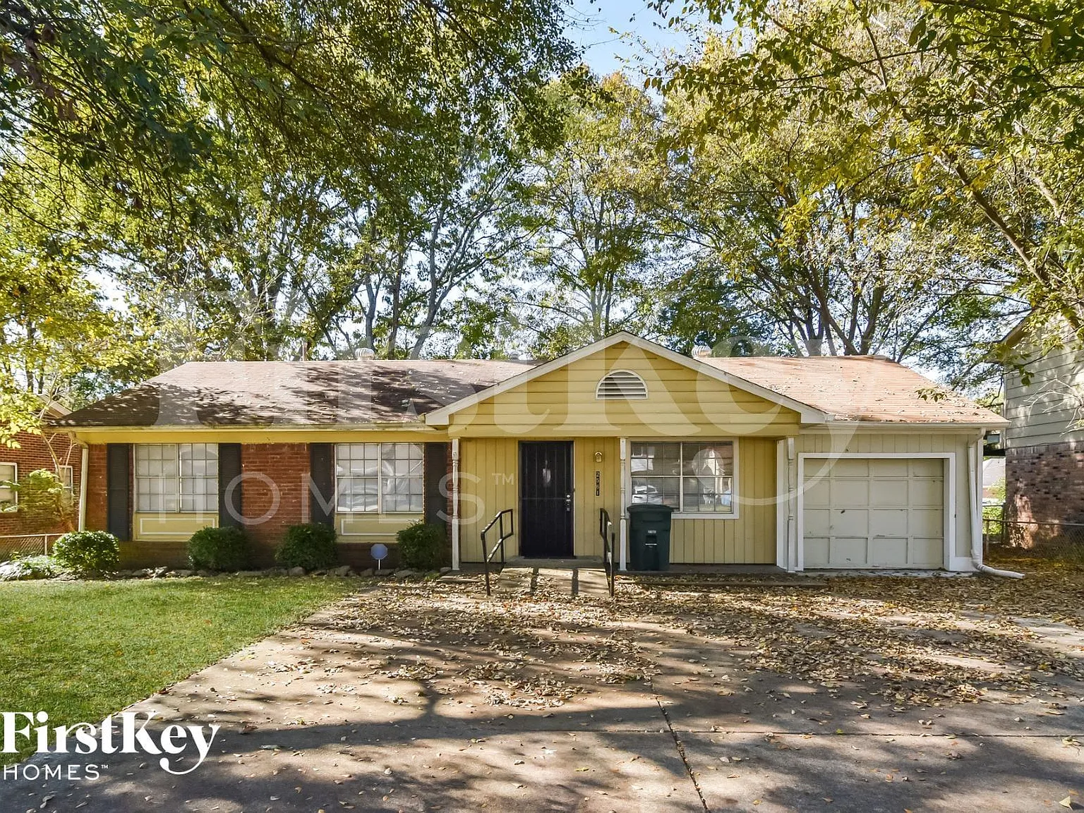 3 bed, 1.5 bath, 1719 sqft, $1,445 — Photo 1