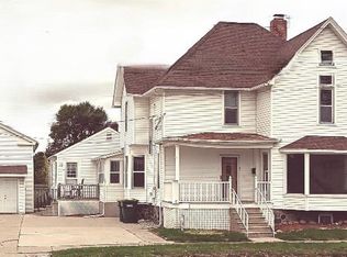 113 N McKinley Rd, Flushing, MI 48433