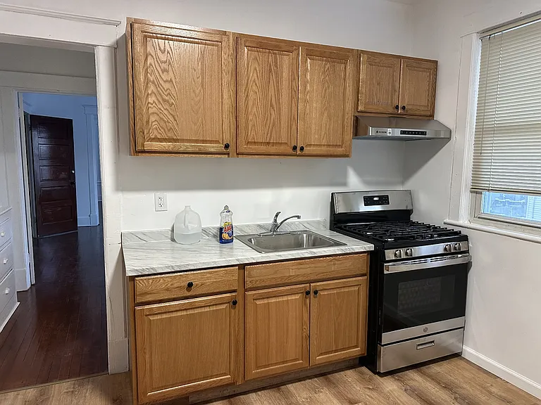 316 Orange St #2 — Photo 10