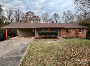 912 Surry Dr, Shelby, NC 28152