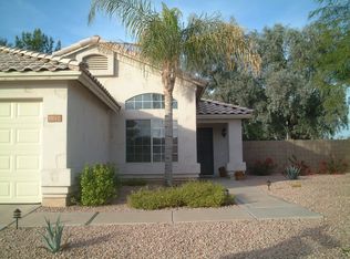 1042 W Orchid Ln, Chandler, AZ 85224