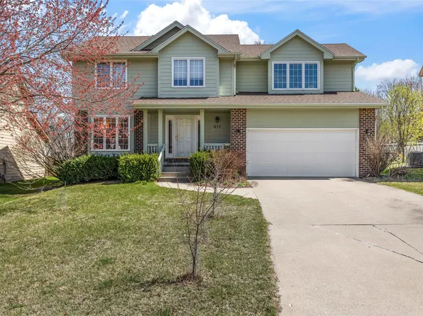 317 59th St, West Des Moines, IA 50266
