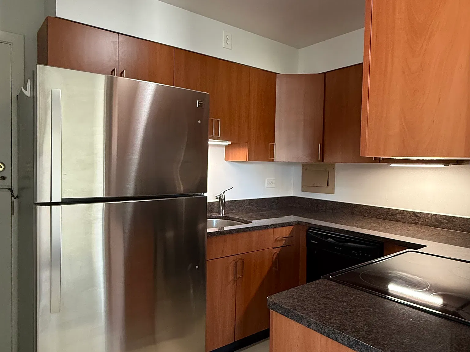 1 bed, $1,900 — Photo 4