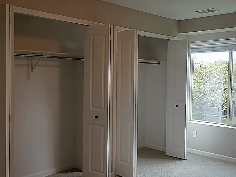 Prentiss Pointe Apartments — Photo 364