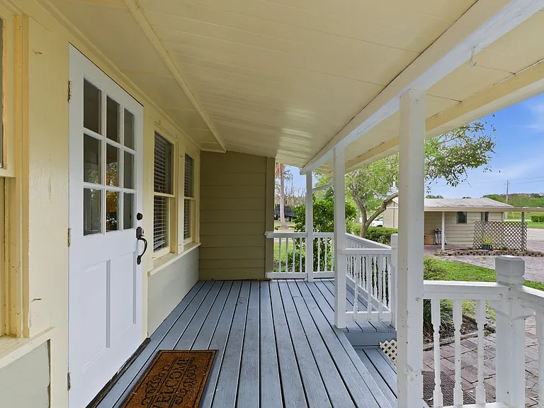 399 Old Dixie Hwy SW — Photo 13