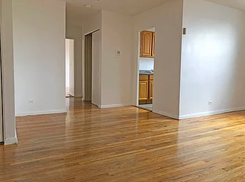 2181 Starling Ave Photo 1