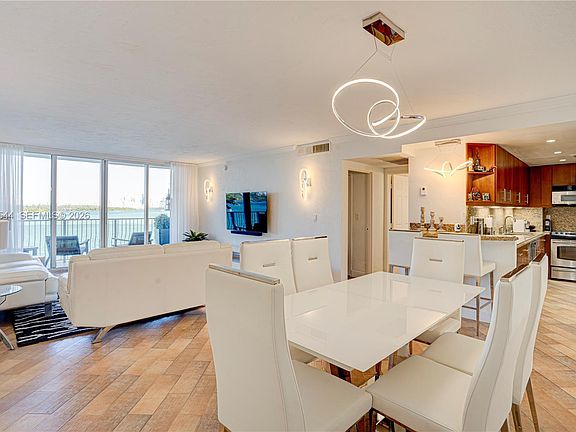 4th image of 10350 W Bay Harbor Dr APT 4T