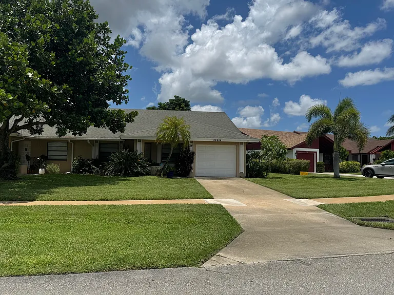 11894 Suellen Cir — Photo 18