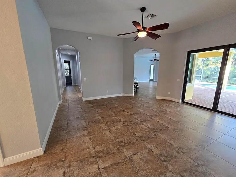 2095 NW Diamond Creek Way — Photo 12