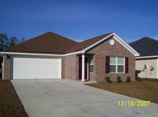 7 Lagan Ln, Savannah, GA 31407