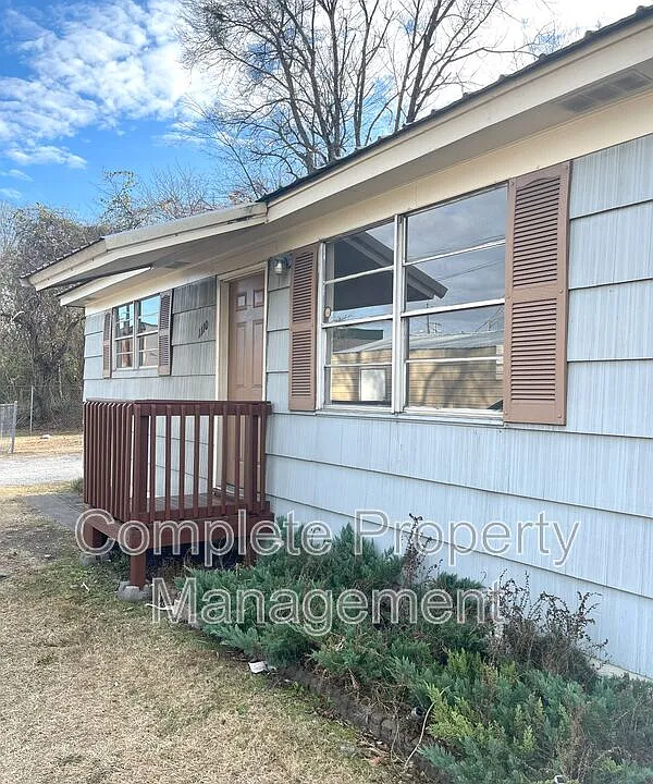 1108 Hall St #2