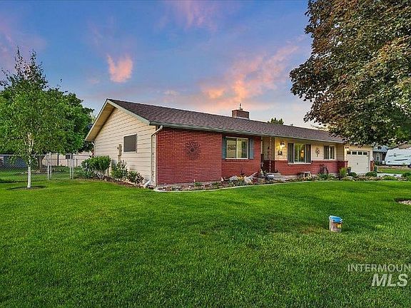 3rd image of 3070 S Terra Dr