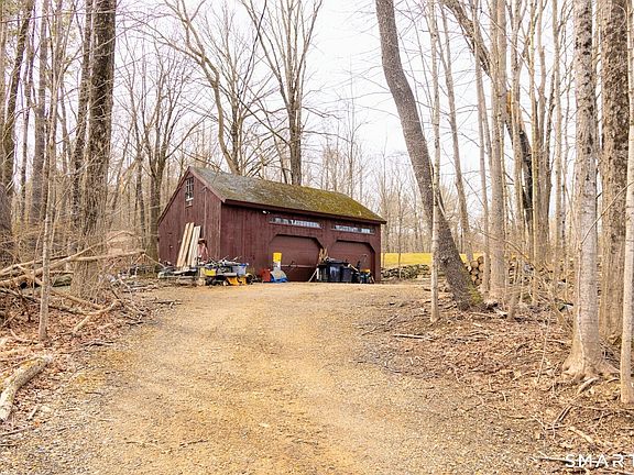 5th image of 22 Westford Road