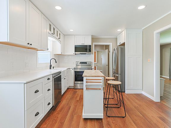 4th image of 3011 Adams Rd