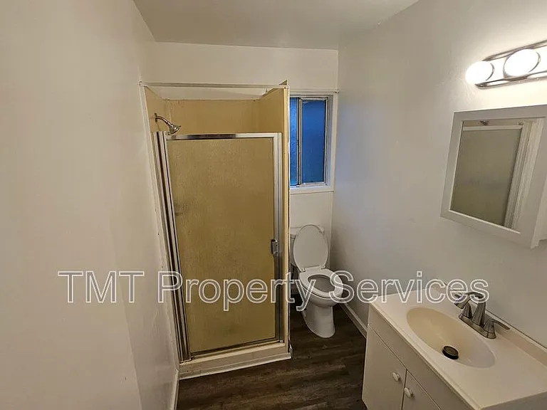 2619 W Acacia St #2 — Photo 7
