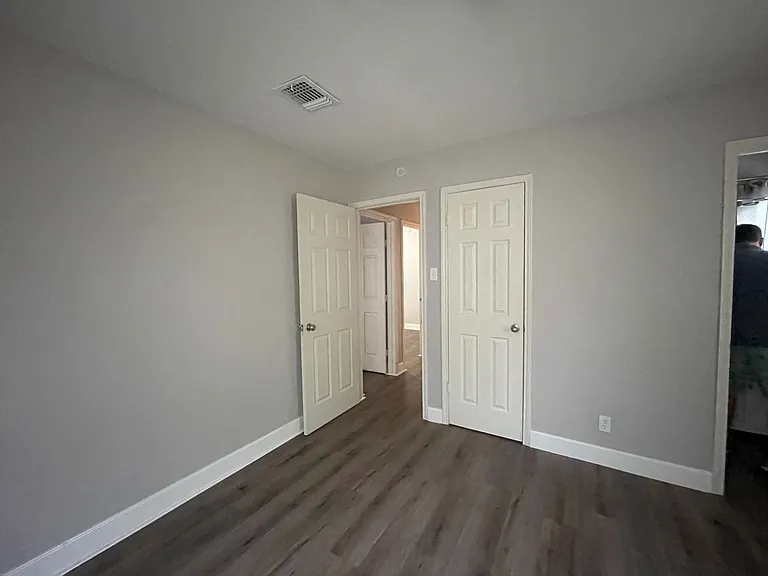 851 W Harlan Ave — Photo 9