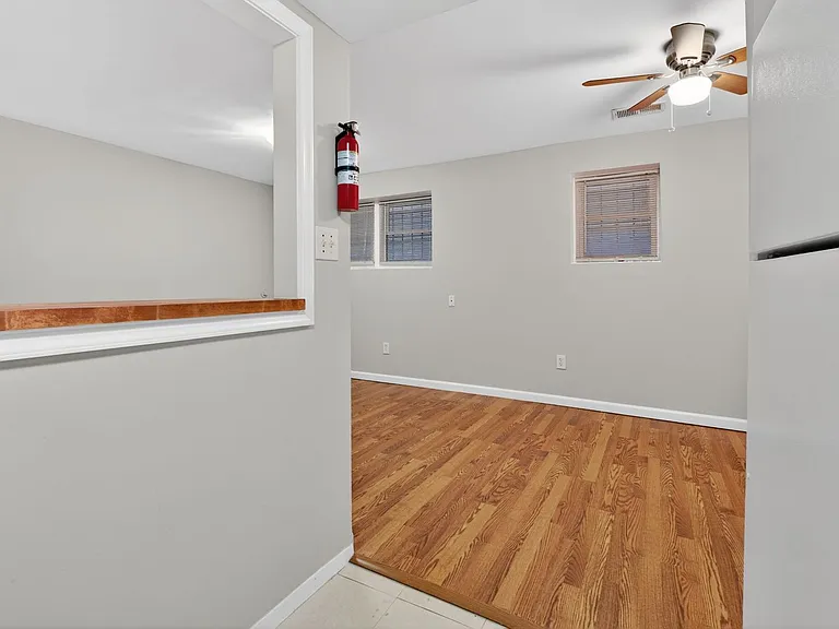 429 Kenyon St NW #T2 — Photo 13