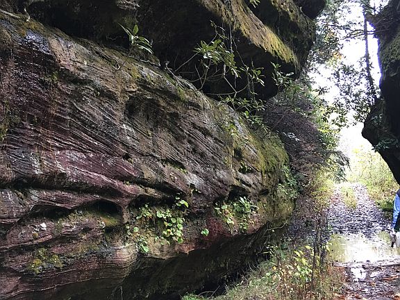 Huge rocks at South side