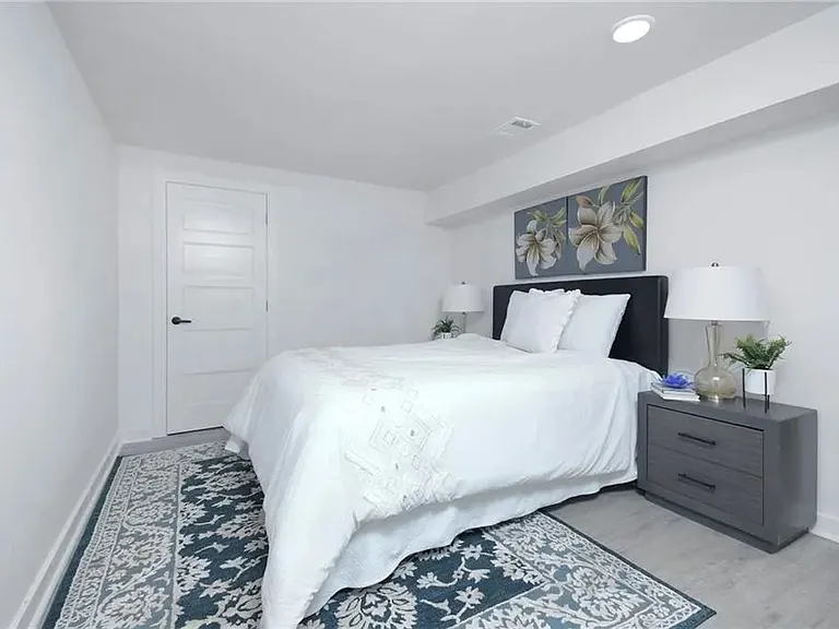 220 Napoleon Dr SW — Photo 16