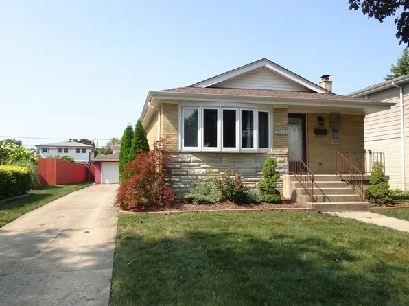 5616 W 100th St, Oak Lawn, IL 60453