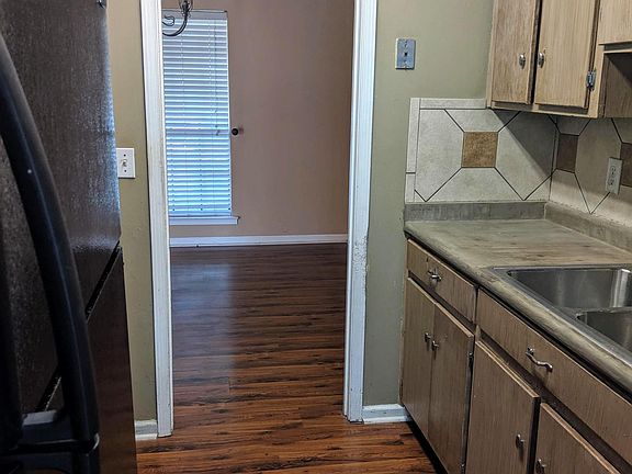 5th image of 217 Hilda Dr