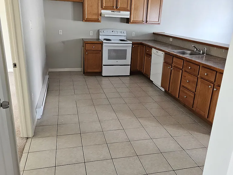 400 S Keyser Ave #B1 — Photo 12