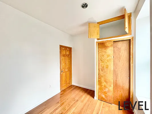 Rented by Level Group | media 18