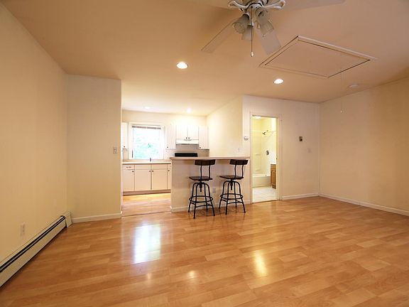 2nd image of 2 Burgess Ln