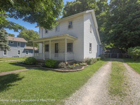 719 Jackson St, Eaton Rapids, MI 48827