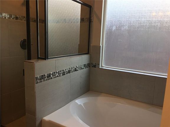 5th image of 13138 Cozy Cove Ave