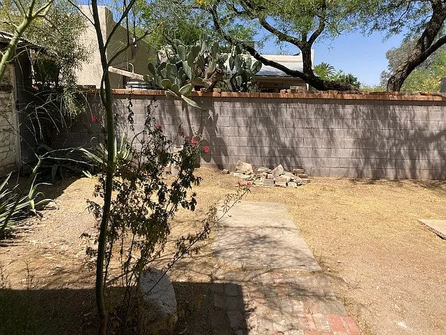 917 N Hoff Ave — Photo 18