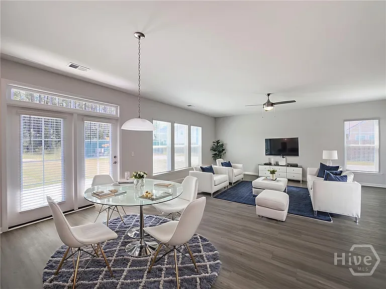 115 Melody Dr — Photo 6