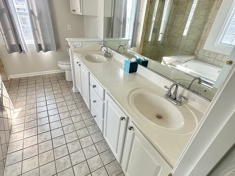 10016 Carters Grove Rd — Photo 12