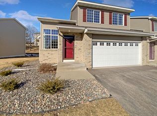13475 Settlers Ridge Ln, Burnsville, MN 55337