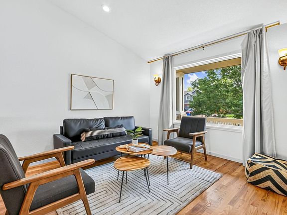 3rd image of 7457 Stonington Ct