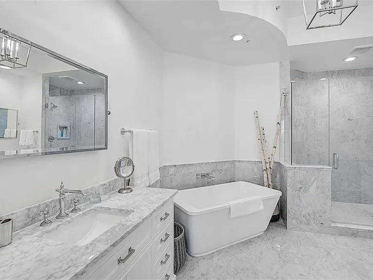 409 N Point Rd #802 — Photo 20