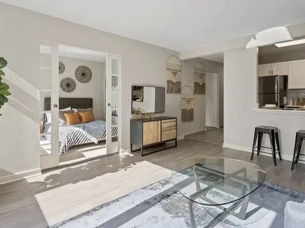 333.5 E Ontario St #403, Chicago, IL 60611