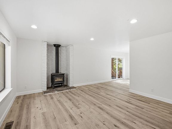 5th image of 10718 Manchester Dr