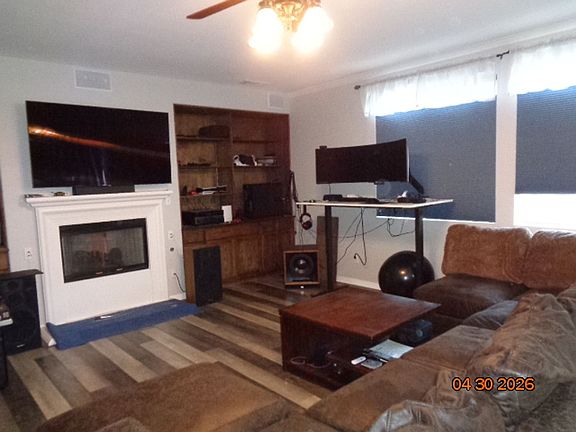 5th image of 2421 Arboretum Ave