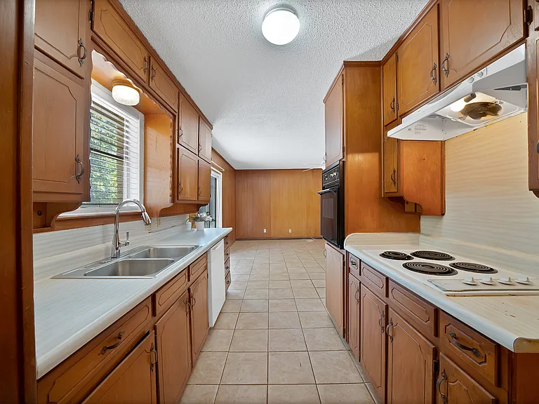 6516 Perdido Dr — Photo 23