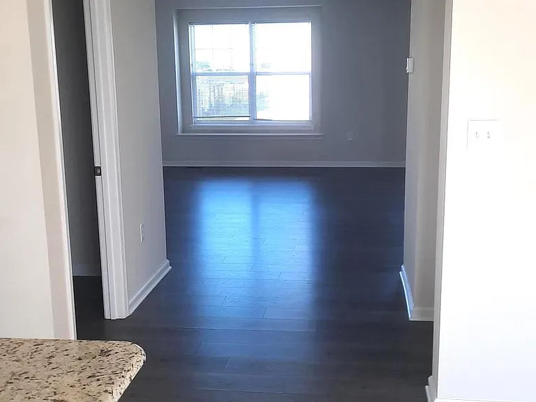 921 Admirals Quay Dr — Photo 5